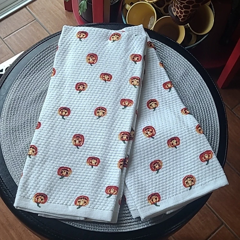 KitchenAid Towels - Picture 2 of 5